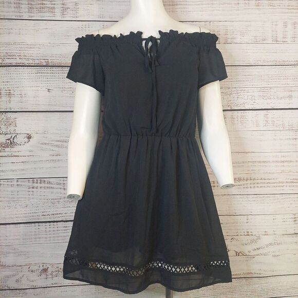 Ardene Black Off-Shoulder Mini Dress - Picture 1 of 11